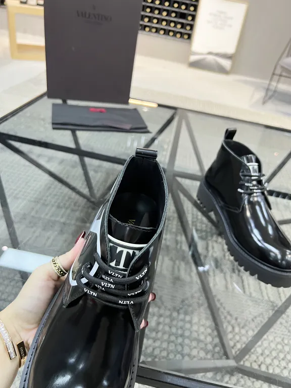 Valentino Shoe 